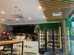 -龙治汉堡(中华城店)