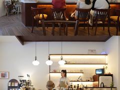 -Café Monson