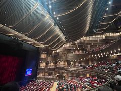 -交通银行前滩31演艺中心