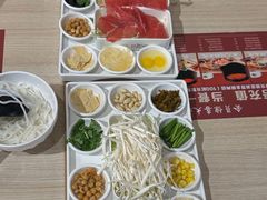 -花馬肆.云南过桥米线(汉神购物广场现场熬汤店)
