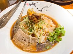 石河子凉皮-楼兰新疆主题餐厅(苏州中心店)