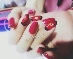 -逸日式美甲美睫工作室