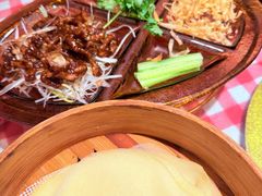 -老郑家东北春饼(龙悦居店)