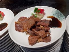 -雍容荟帝王蟹活龙虾展台自助(IFS黑金店)