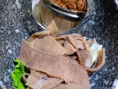 招牌空运毛肚-哥老官重庆美蛙鱼头(松江地中海十八哥店)
