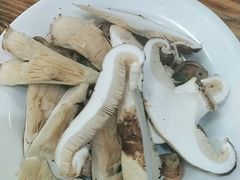 -菌之家·专业纯野生菌火锅·特色炒菌