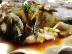 -覃记海鲜美食餐厅