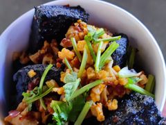 -黑色经典臭豆腐·湖南特产(步行街店)