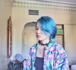-SALON V
