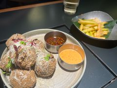 -Ameigo梅果·云贵川bistro(长宁来福士店)