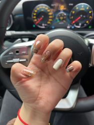 -UGIRL有个美甲