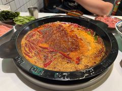 -卤校长老火锅(杨家坪直营店)