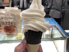 -喜茶(杭州滨江宝龙店)