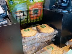 -星巴克(香港国际机场44号闸店)