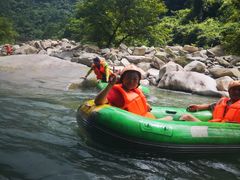 -雅鲁激流探险漂流