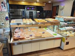 面包甜点陈列柜-心岸(小西沟店)