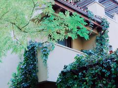 -红河谷晴天别墅轰趴馆