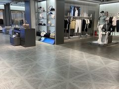 -迪桑特DESCENTE(青岛山东路万象城店)