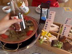 -阿婆情腊排骨火锅(金虹路店)