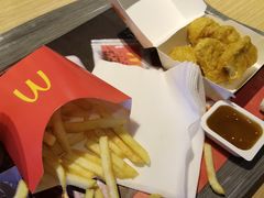 -麦当劳(百荣世贸商城店)