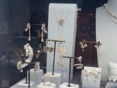 -HEFANG Jewelry何方珠宝(IFS店)