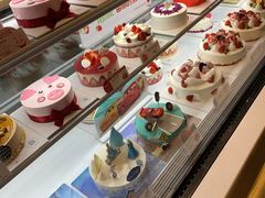 -巴黎贝甜(大宁国际商业广场店)