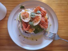 牛油果三文鱼吐司-Egg•Allday Brunch(襄阳北路店)