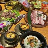 卧卧卧！！烤肉店也换万圣节皮肤了！！