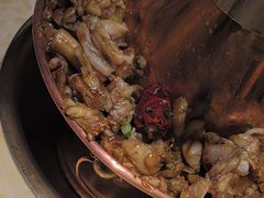 -老佛爷炭火蛙锅直营(清滨路总店)
