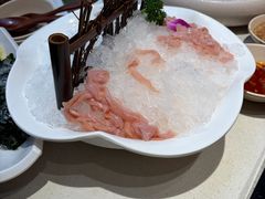-老牌坊云南鱼豆花火锅(哈西万达店)