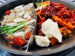 -贰回巷火锅馆(钟楼店)
