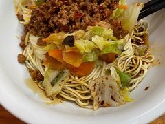 特色川味杂酱面-上海特色小笼店(铁岭路90弄小区店)