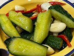 酸辣黄瓜-晓彭肥肠鸡·泡椒鸡火锅(水木天地店)