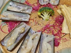 蛏子皇-红鼎豆捞·非遗鲍皇汤火锅(宝丰路店)