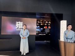 -雍容荟帝王蟹活龙虾展台自助(IFS黑金店)