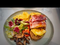 香煎牛肉饼菠萝全餐-星美乐(乐峰广场店)