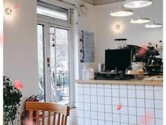 -Cafe Villa