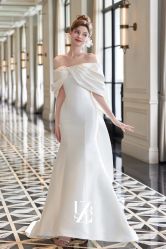 -Renee芮亦婚纱(原丽莎)