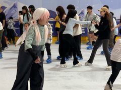 -正佳冰河湾真冰滑冰场