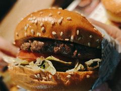-The Habit Burger Grill 哈比特汉堡(复兴soho店)