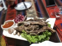 手抓羊肉-吉祥圣雪藏餐
