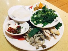 -桥香园云南过桥米线(金马碧鸡店)