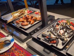 -亚龙湾希尔顿自助餐厅·海鲜·烧烤·沙滩BBQ·现场乐队