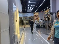 -VLines耀能运动24小时·月付制健身(京广桥店)