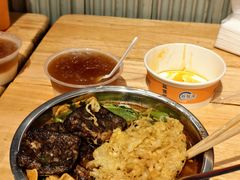 -柳州肥姨妈大骨螺蛳粉(万达中心店)