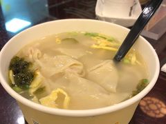 特色小馄饨-鸿瑞興面馆(梅岭店)