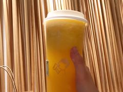 滿杯金菠蘿-喜茶(深圳东门1234店)