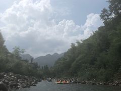 -龙井峡漂流