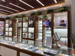 -明月眼镜(三坝店)