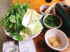 -嘎嘎鸭脑壳江湖菜(五里店)
